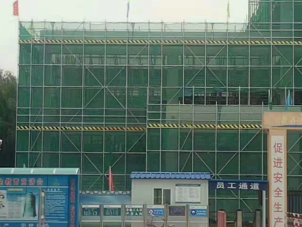 盤(pán)扣腳手架與扣件式腳手架對(duì)比，哪一種在地鐵施工領(lǐng)域?qū)⒌玫綇V泛應(yīng)用！-天津盤(pán)扣租賃|天津盤(pán)扣架租賃|天津盤(pán)扣腳手架|天津盤(pán)扣腳手架租賃|天津盤(pán)扣式腳手架|天津盤(pán)扣式腳手架租賃
